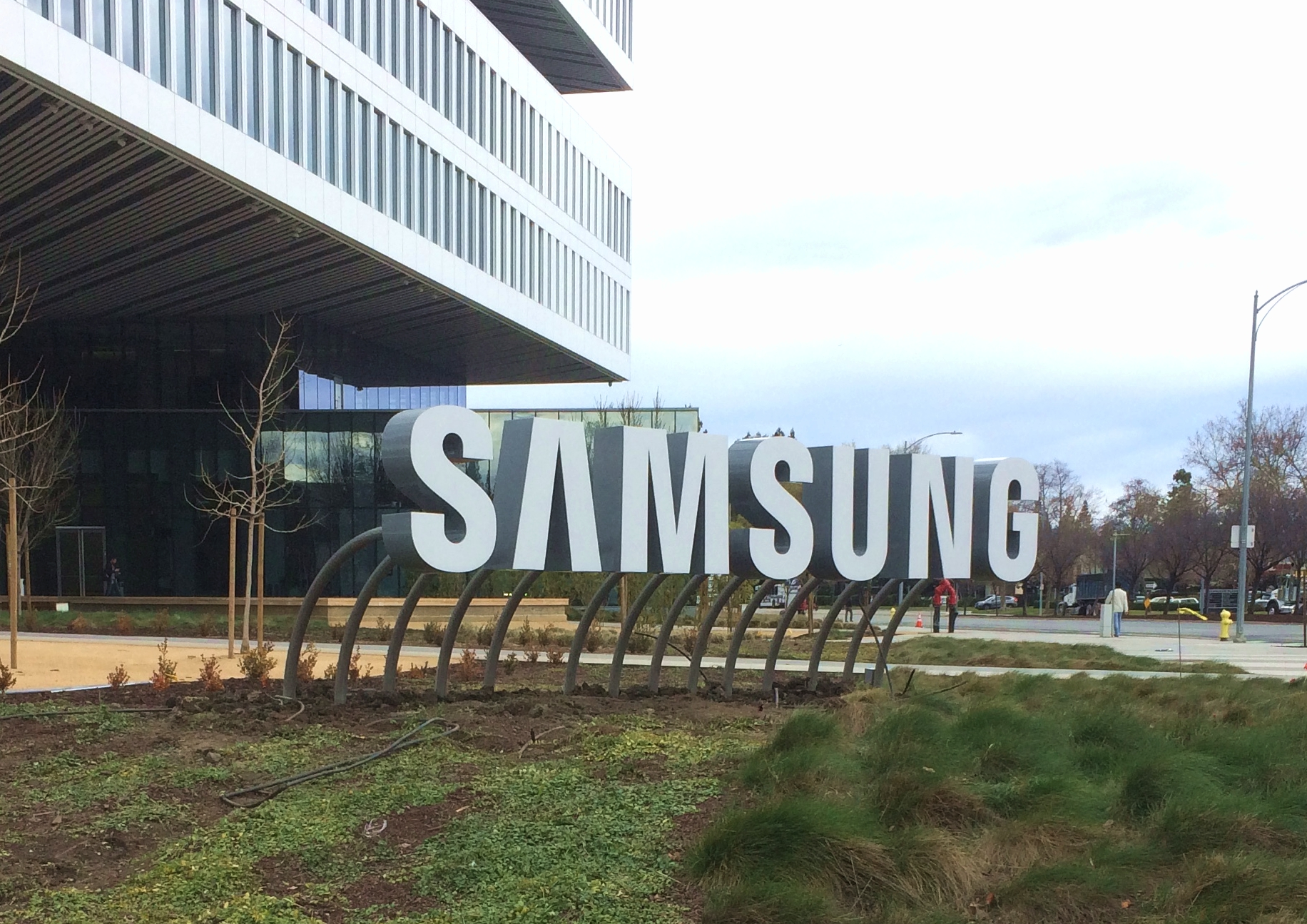 Samsung letters